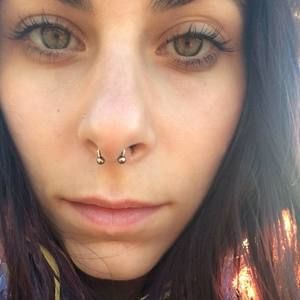 Meet your Posher, Devan